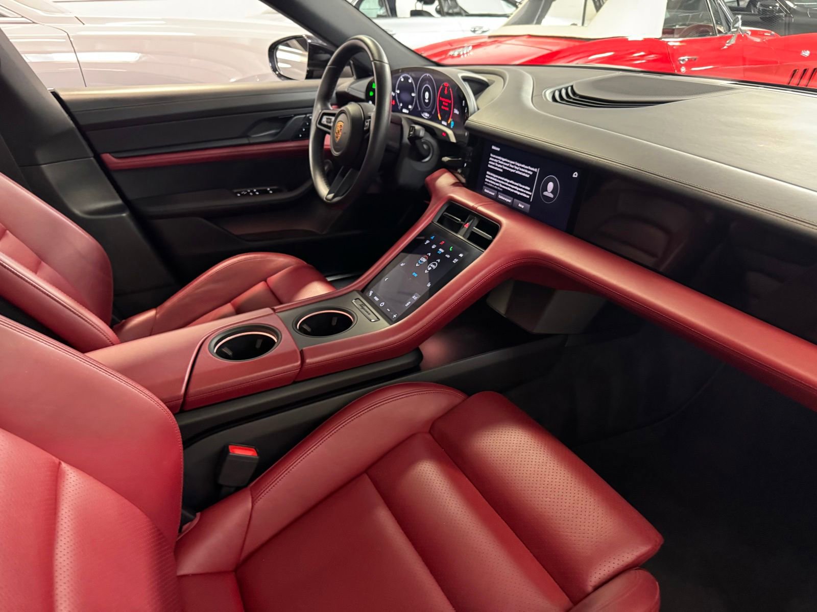 Used 2020 Porsche Taycan 4S AWD/4WD image 26