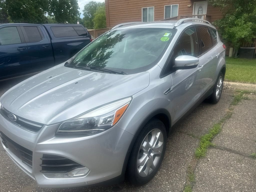 Used 2016 Ford Escape Titanium w/ Equipment Group 301A AWD/4WD image 13