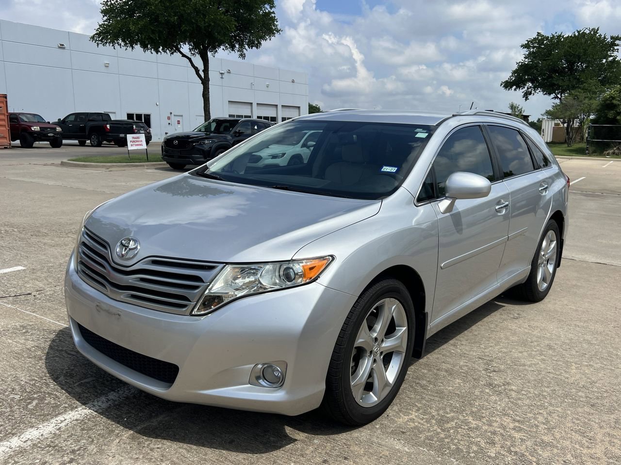 Used 2009 Toyota Venza FWD image 2