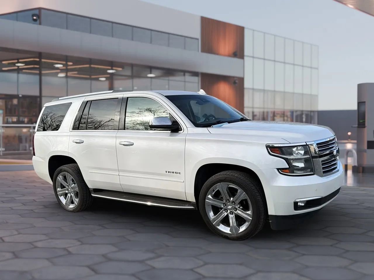Used 2018 Chevrolet Tahoe Premier image 15
