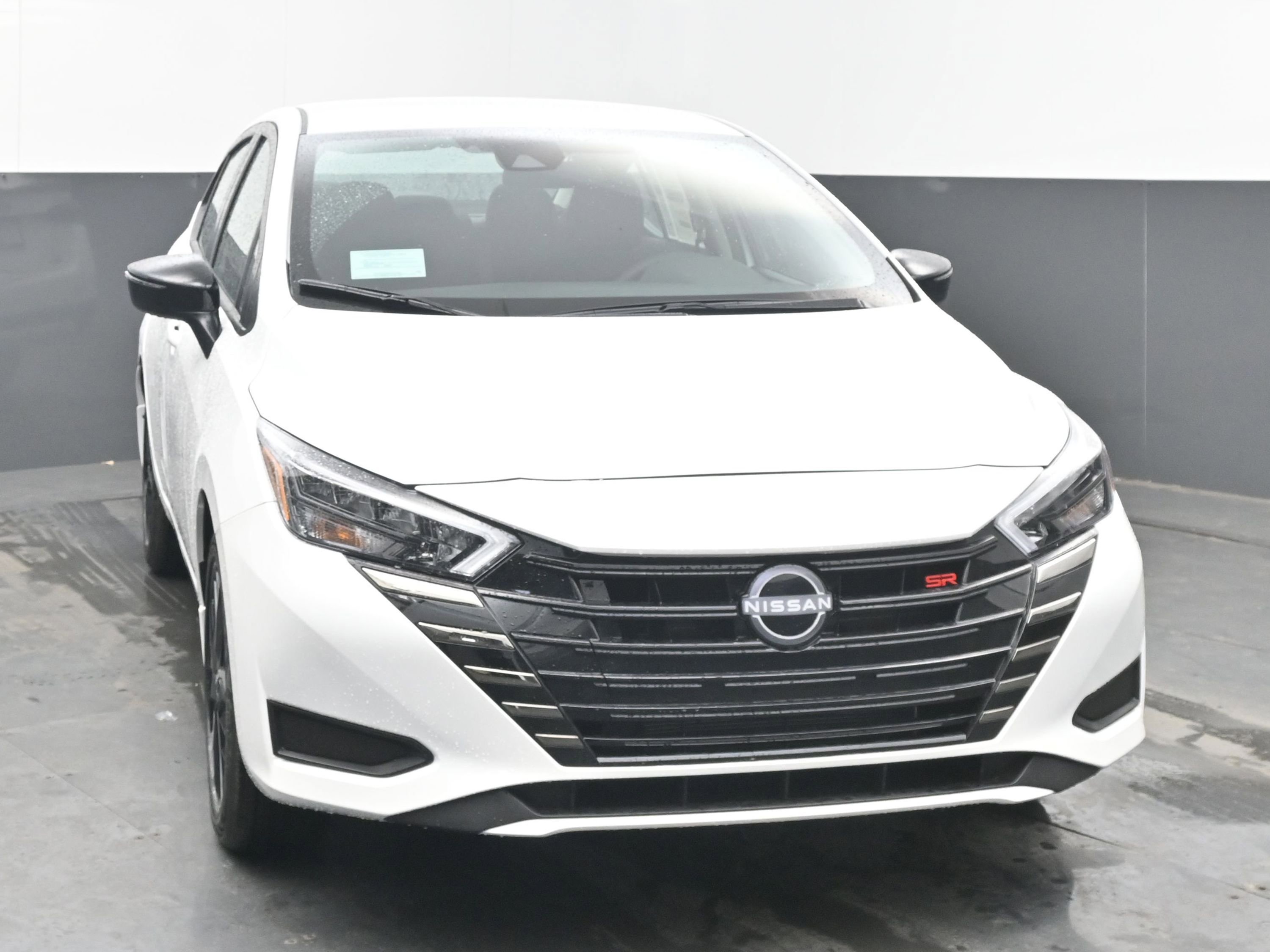 New 2025 Nissan Versa SR image 2