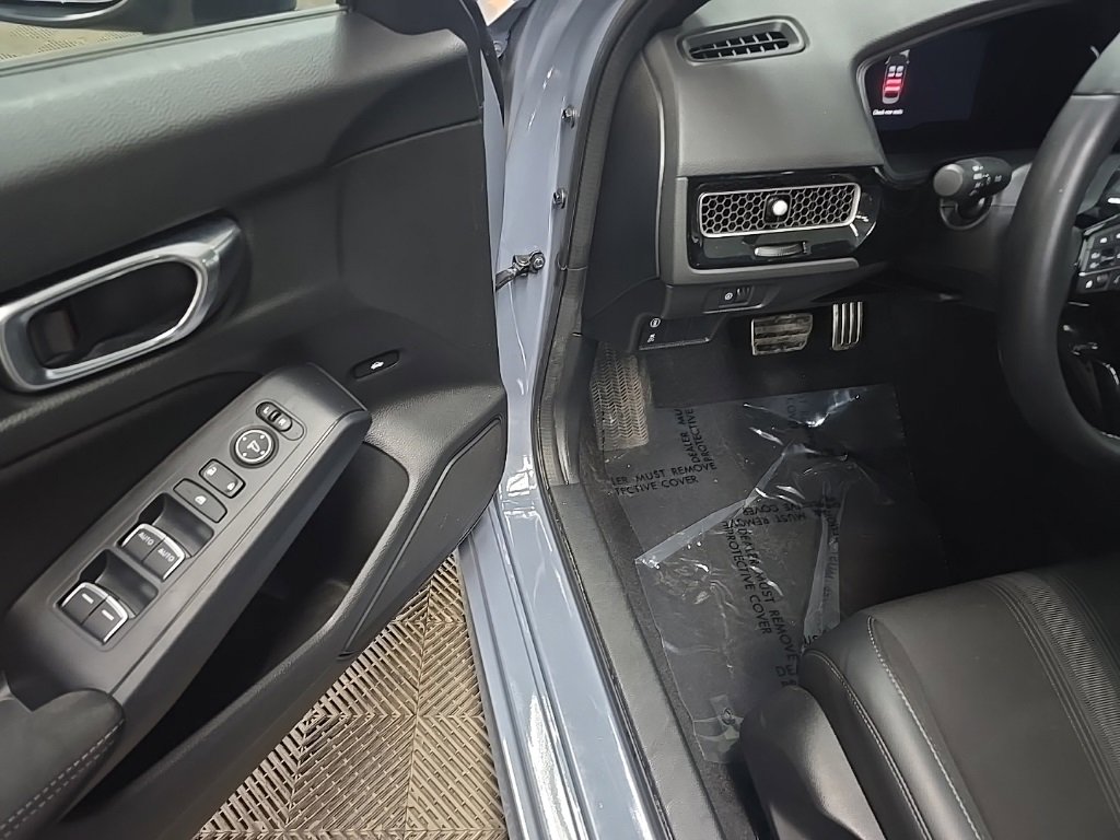 Used 2023 Honda Civic Sport image 27