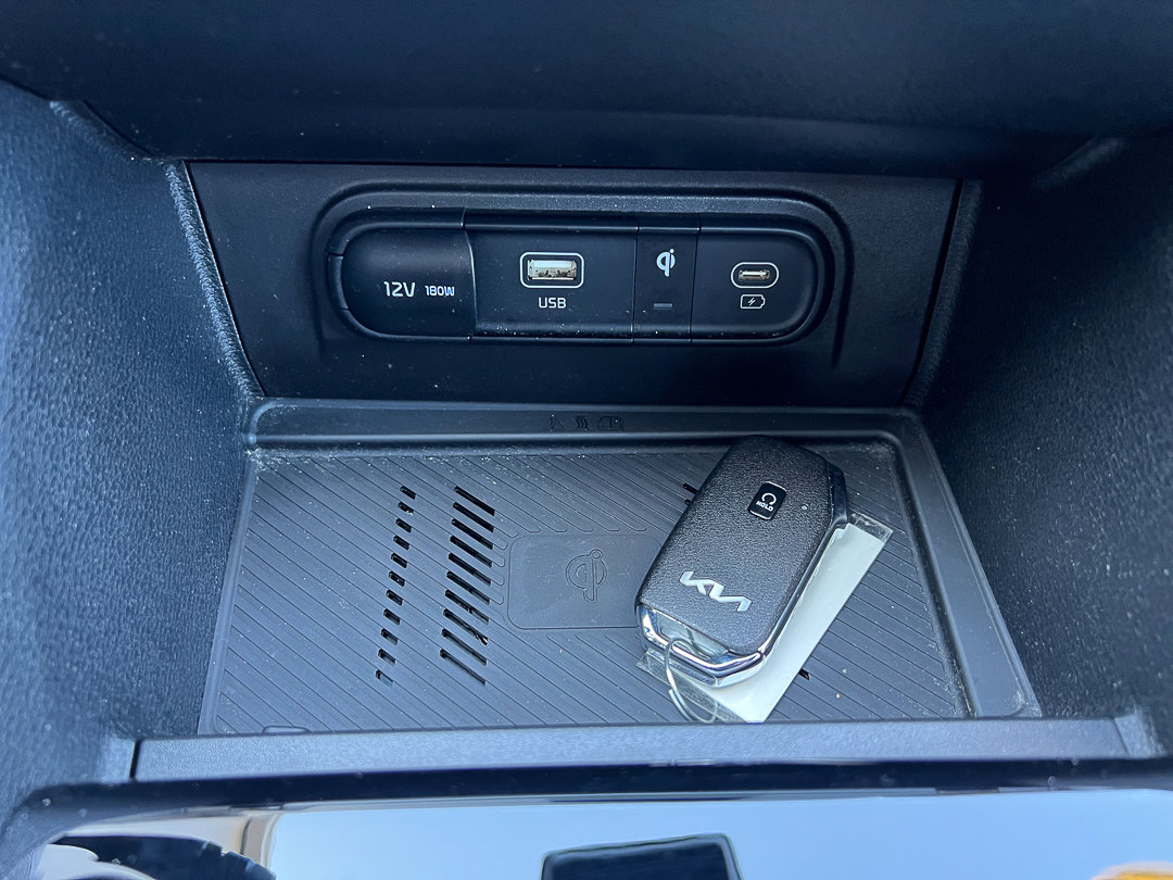 Used 2025 Kia Sportage X-Line w/ Premium Package AWD/4WD image 22