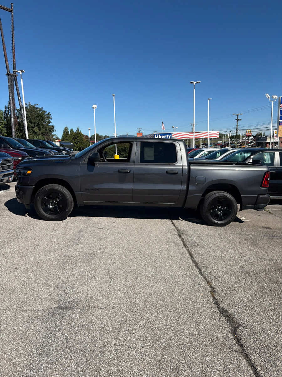 Used 2025 RAM 1500 Tradesman w/ Night Edition AWD/4WD image 13