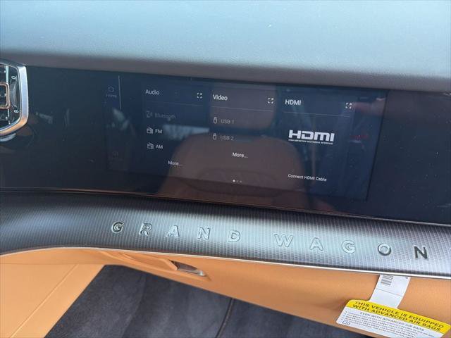 Certified 2025 Jeep Grand Wagoneer L Series III w/ Rear Seat Video Group 1 AWD/4WD image 25