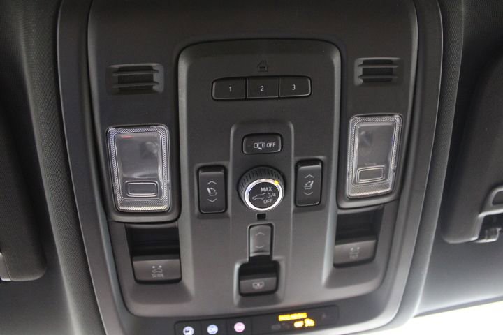 Used 2023 Chevrolet Suburban High Country image 44