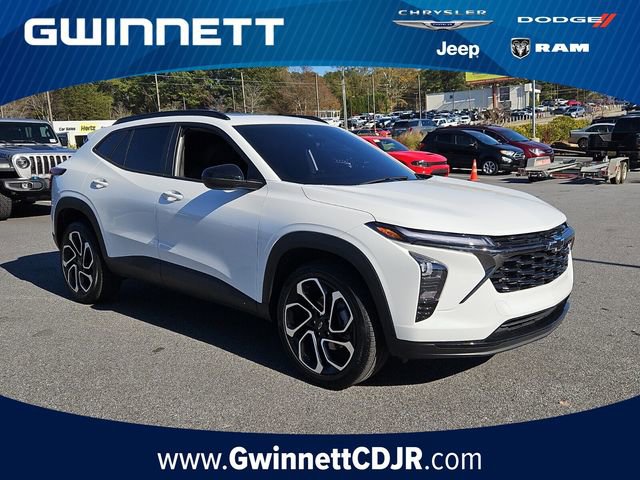 Used 2025 Chevrolet Trax RS w/ Sunroof Package