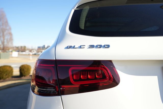 Used 2022 Mercedes-Benz GLC 300 4MATIC w/ Multimedia Package Lite image 14