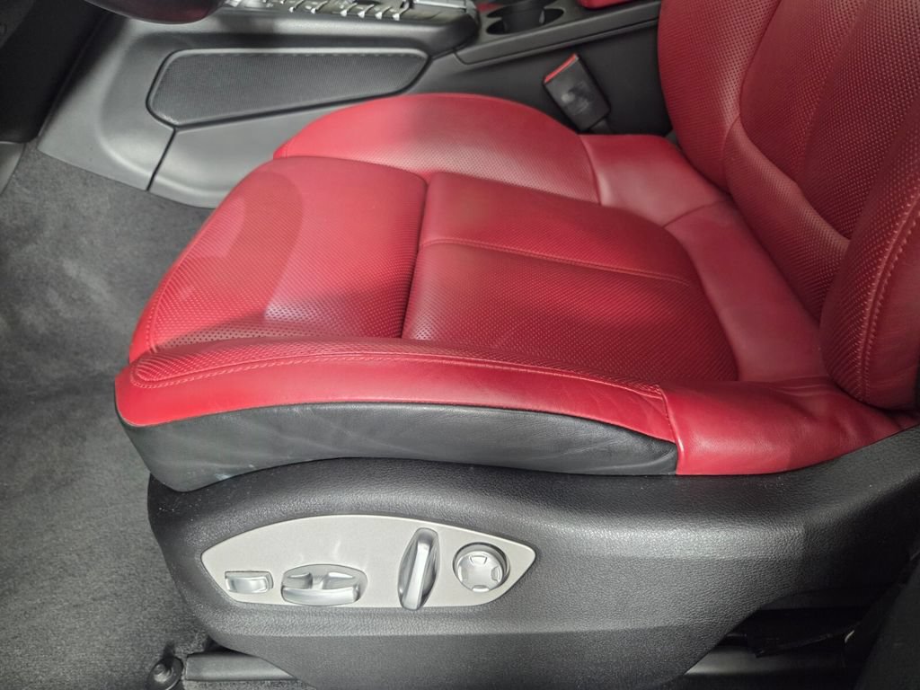 Used 2018 Porsche Macan GTS AWD/4WD image 11