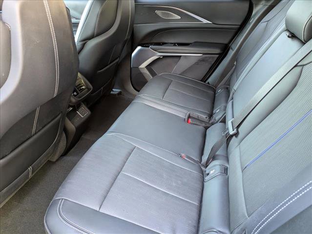 Used 2024 Cadillac Lyriq Luxury image 18