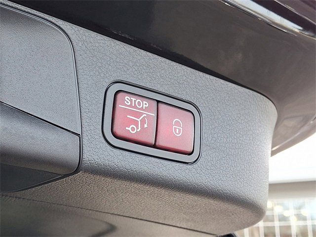 New 2025 Mercedes-Benz GLB 250 4MATIC image 23