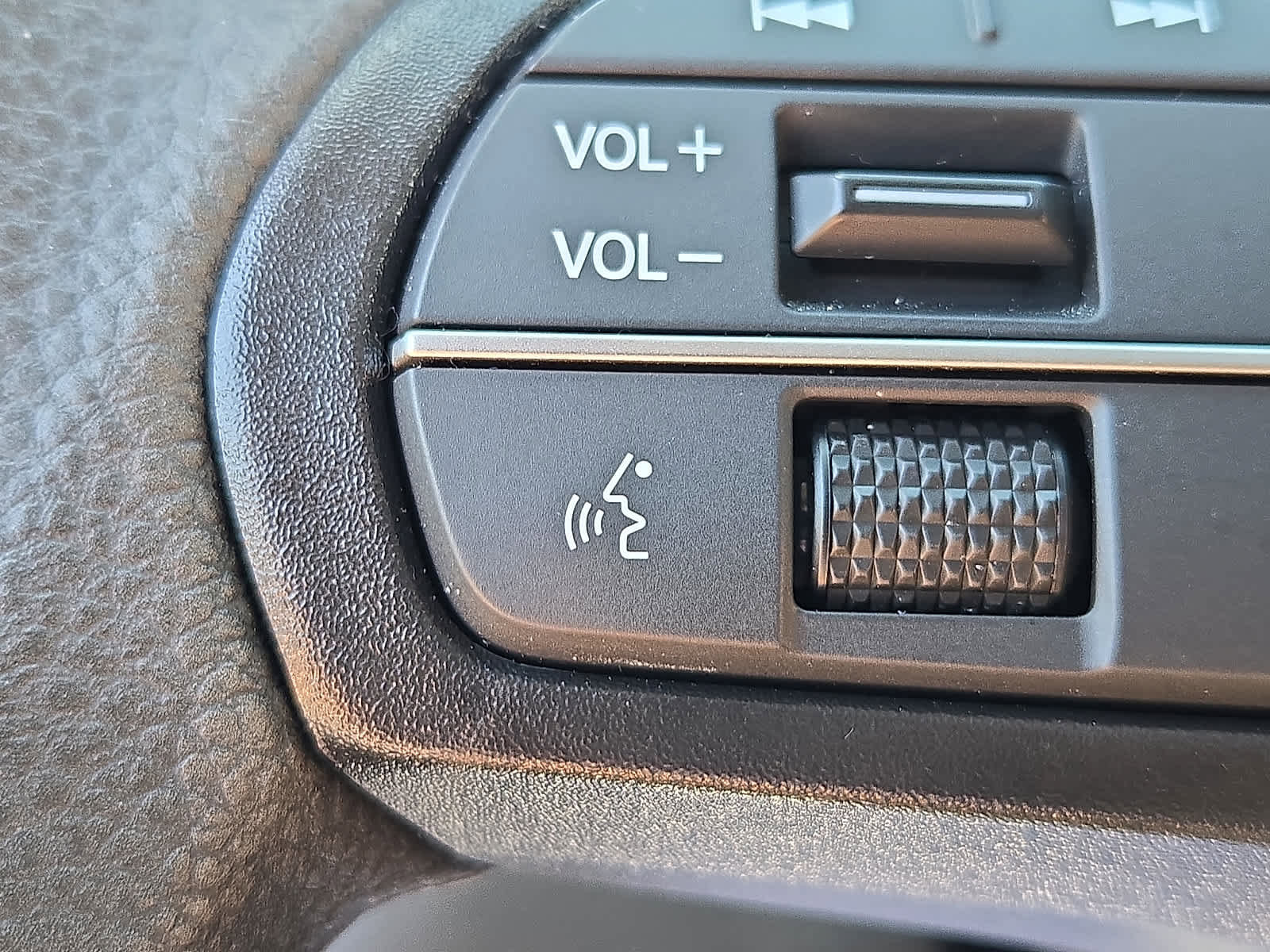 Certified 2024 Honda Accord EX image 27