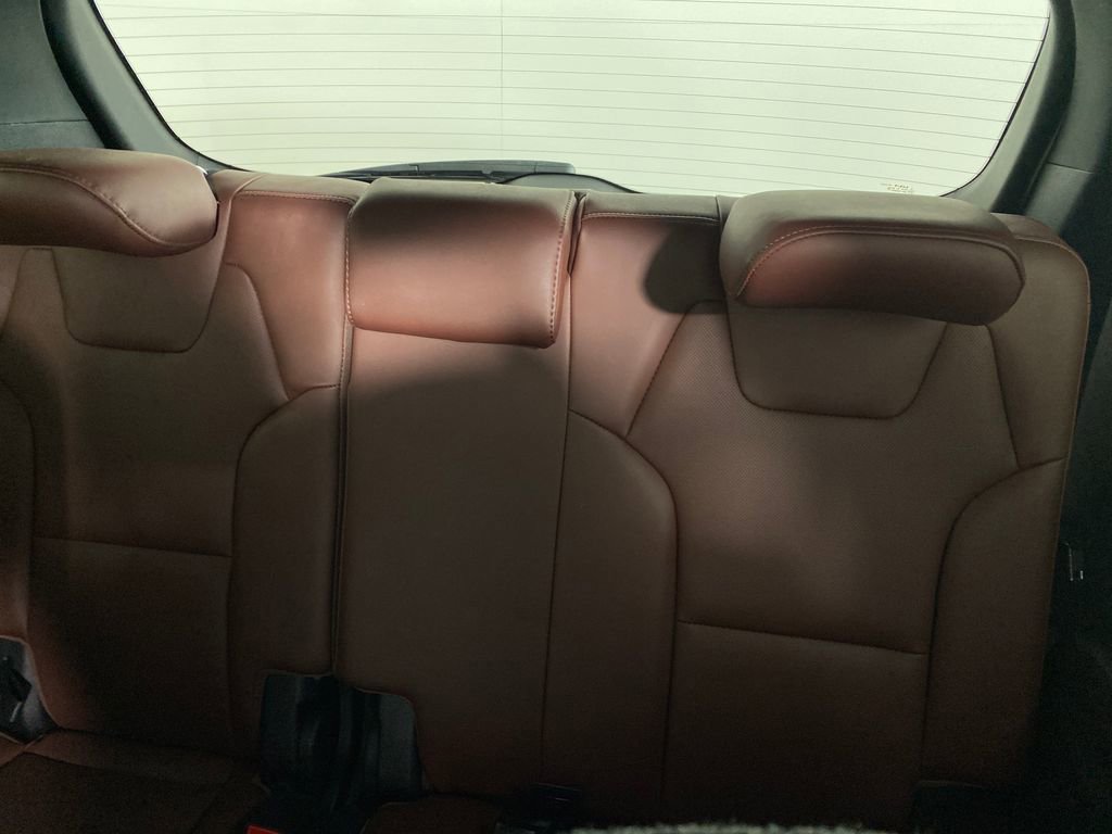 Certified 2024 Kia Telluride SX Prestige w/ Towing Package AWD/4WD image 30