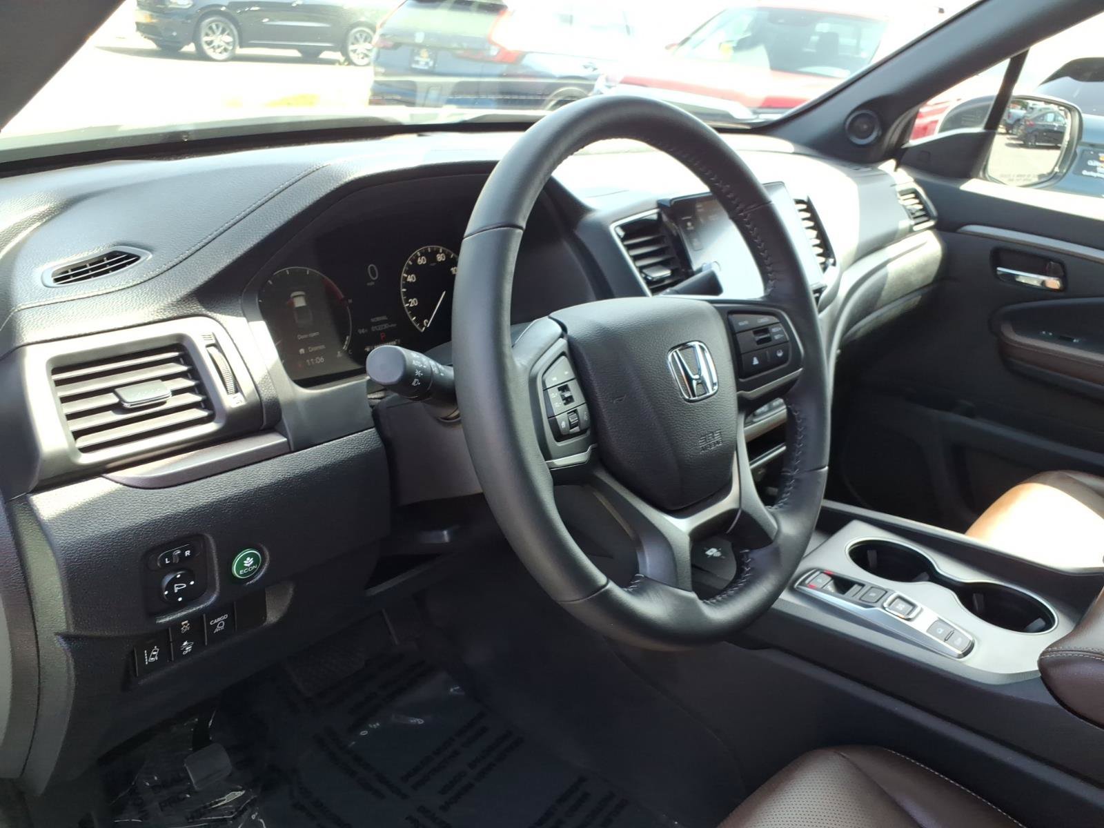 Certified 2025 Honda Ridgeline RTL image 15
