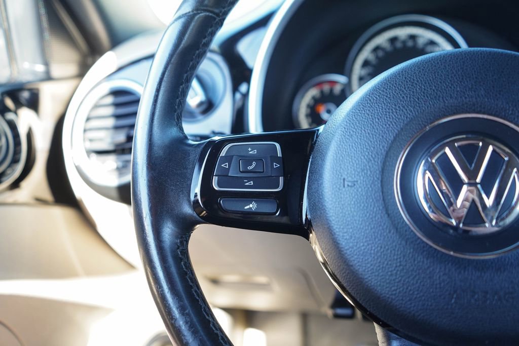 Used 2014 Volkswagen Beetle 2.5 image 26