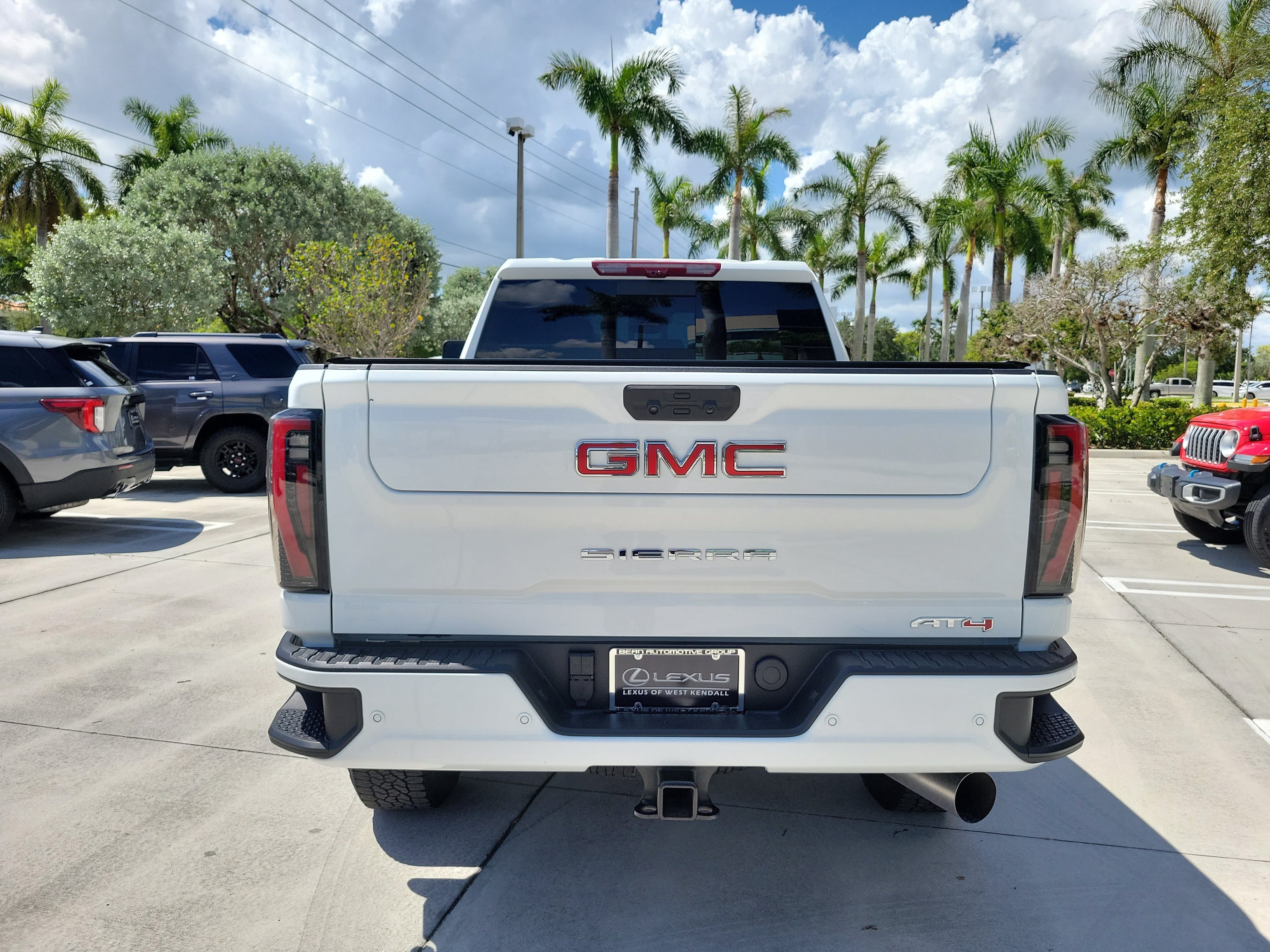 Used 2026 GMC Sierra 3500 AT4 w/ AT4 Premium Plus Package AWD/4WD image 7