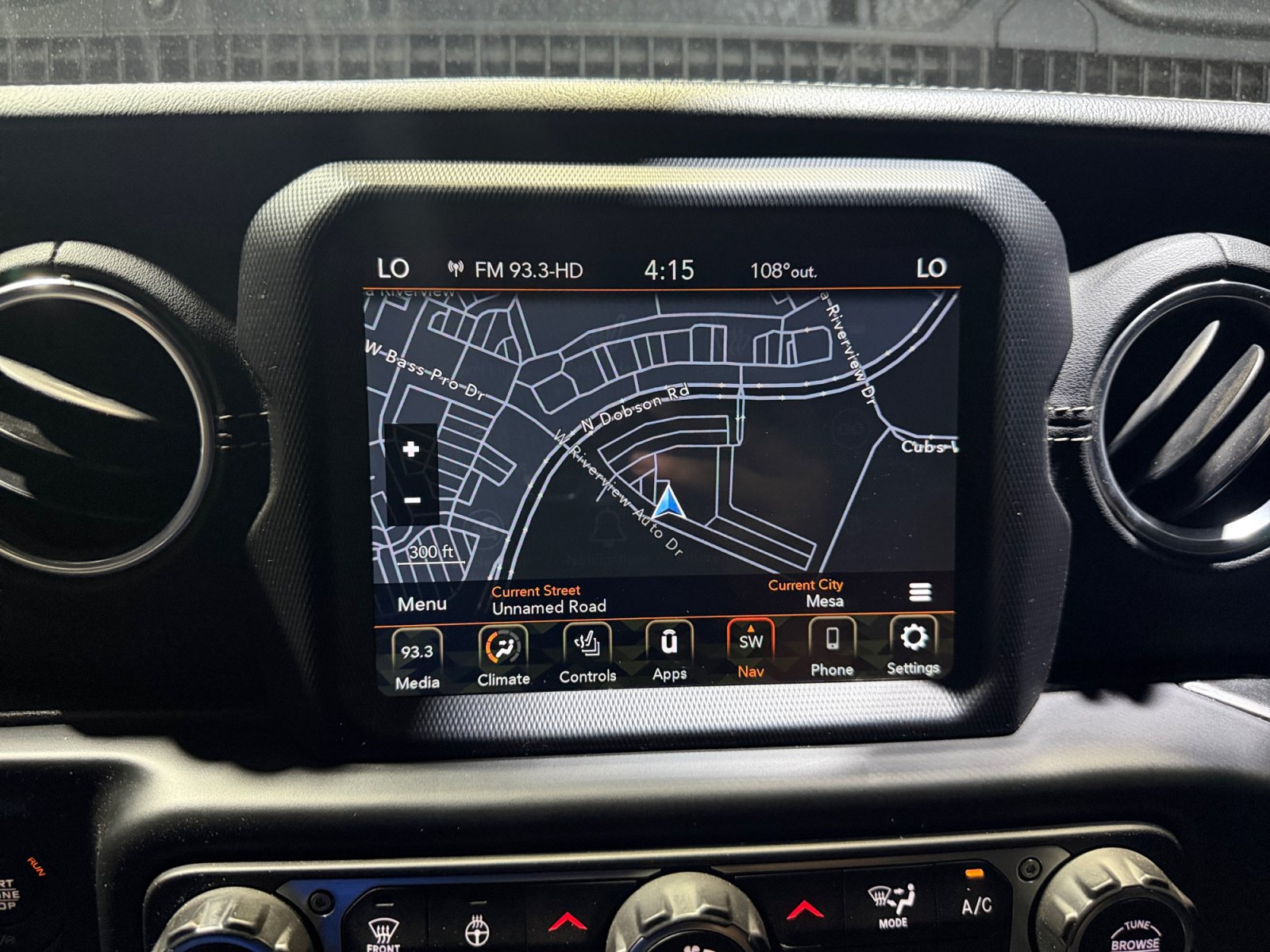 Used 2020 Jeep Gladiator Overland AWD/4WD image 26