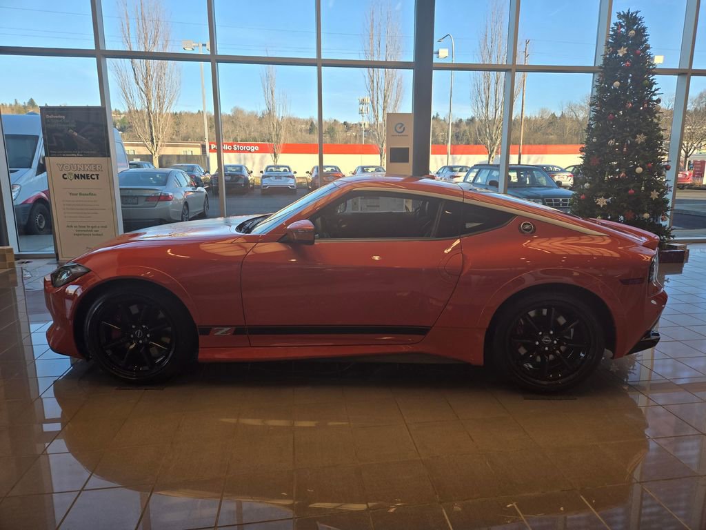 New 2024 Nissan Z Performance w/ Heritage Edition RWD image 7