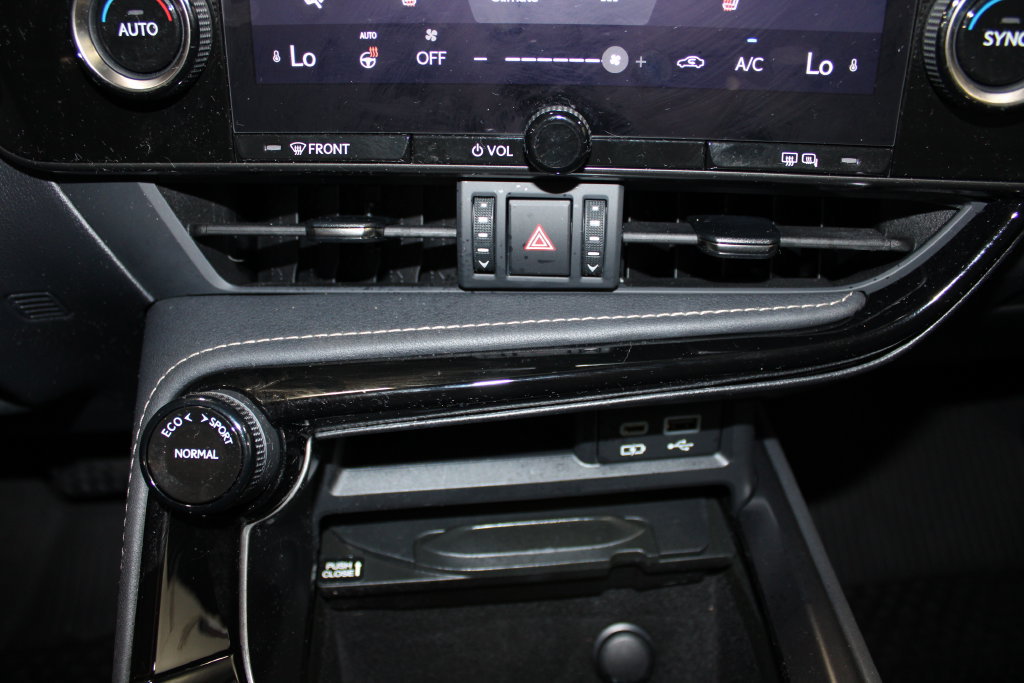 Used 2024 Lexus NX 350 AWD w/ Cold Area Package image 17