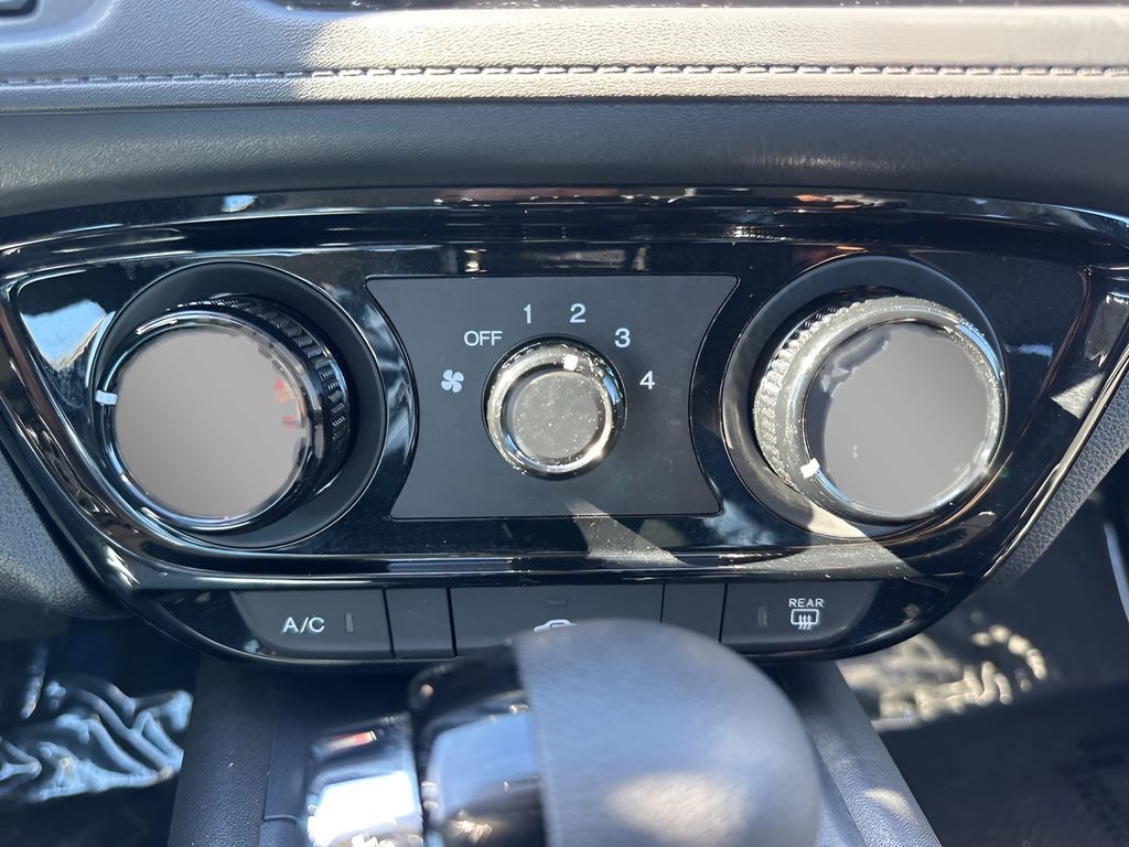 Used 2022 Honda HR-V LX image 17