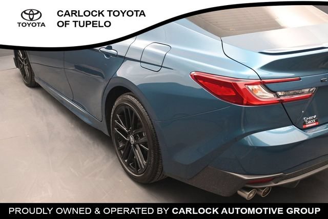 Used 2025 Toyota Camry SE FWD image 12