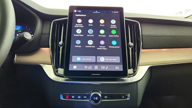 New 2026 Volvo XC90 T8 Plus w/ Protection Package AWD/4WD image 21