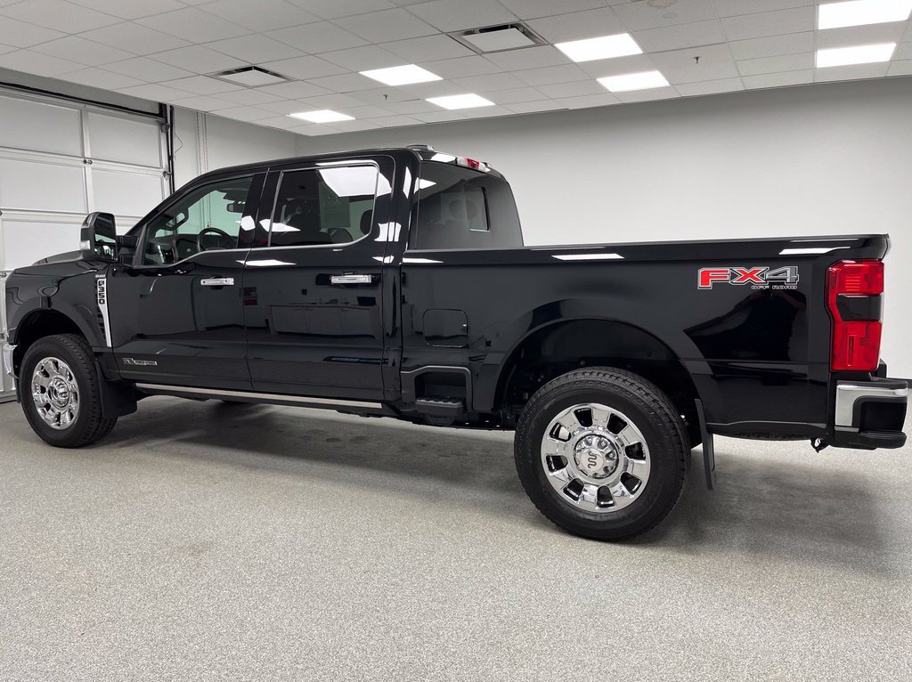 Used 2025 Ford F350 King Ranch AWD/4WD image 7