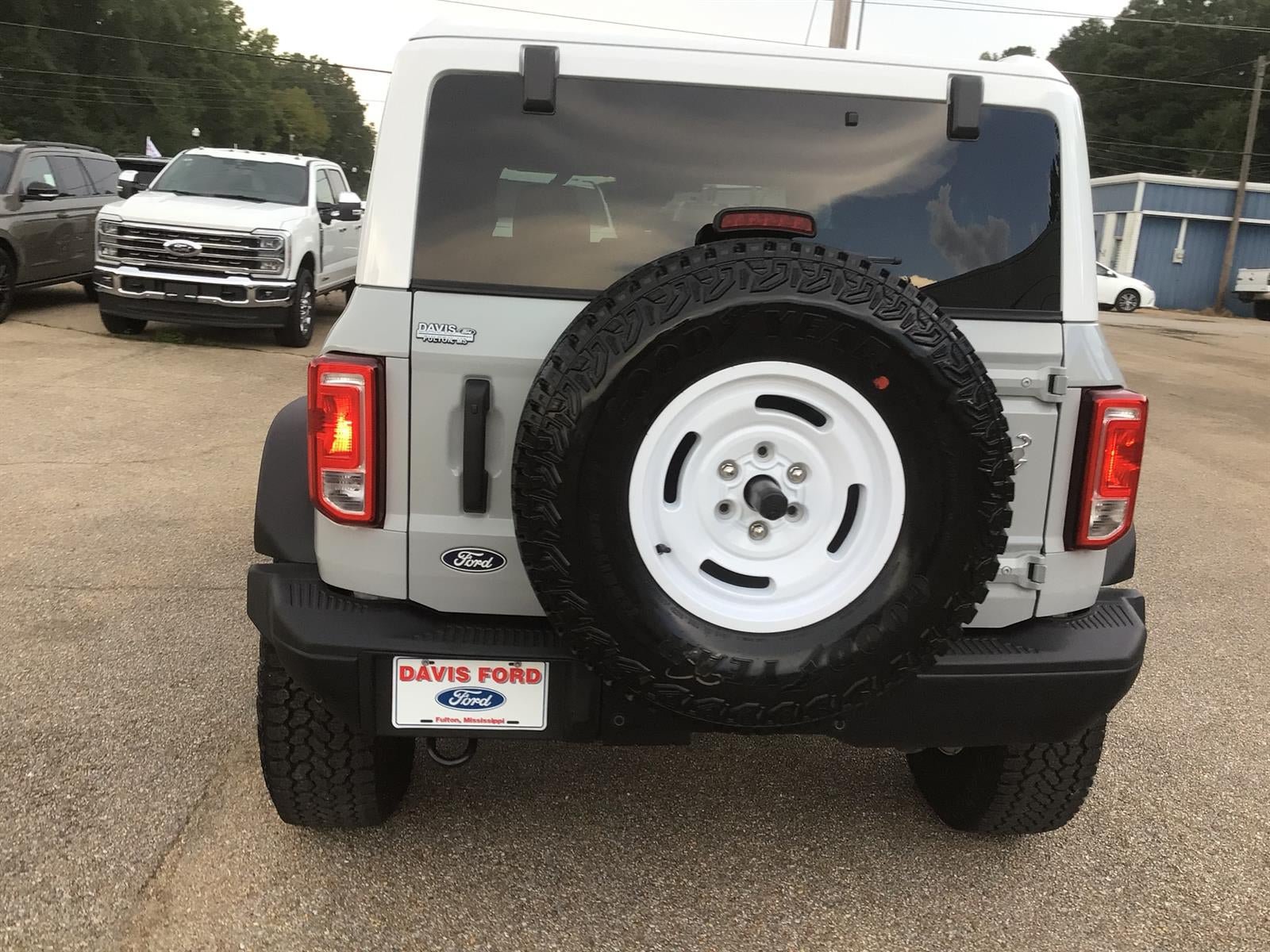 New 2026 Ford Bronco Heritage Edition AWD/4WD image 13