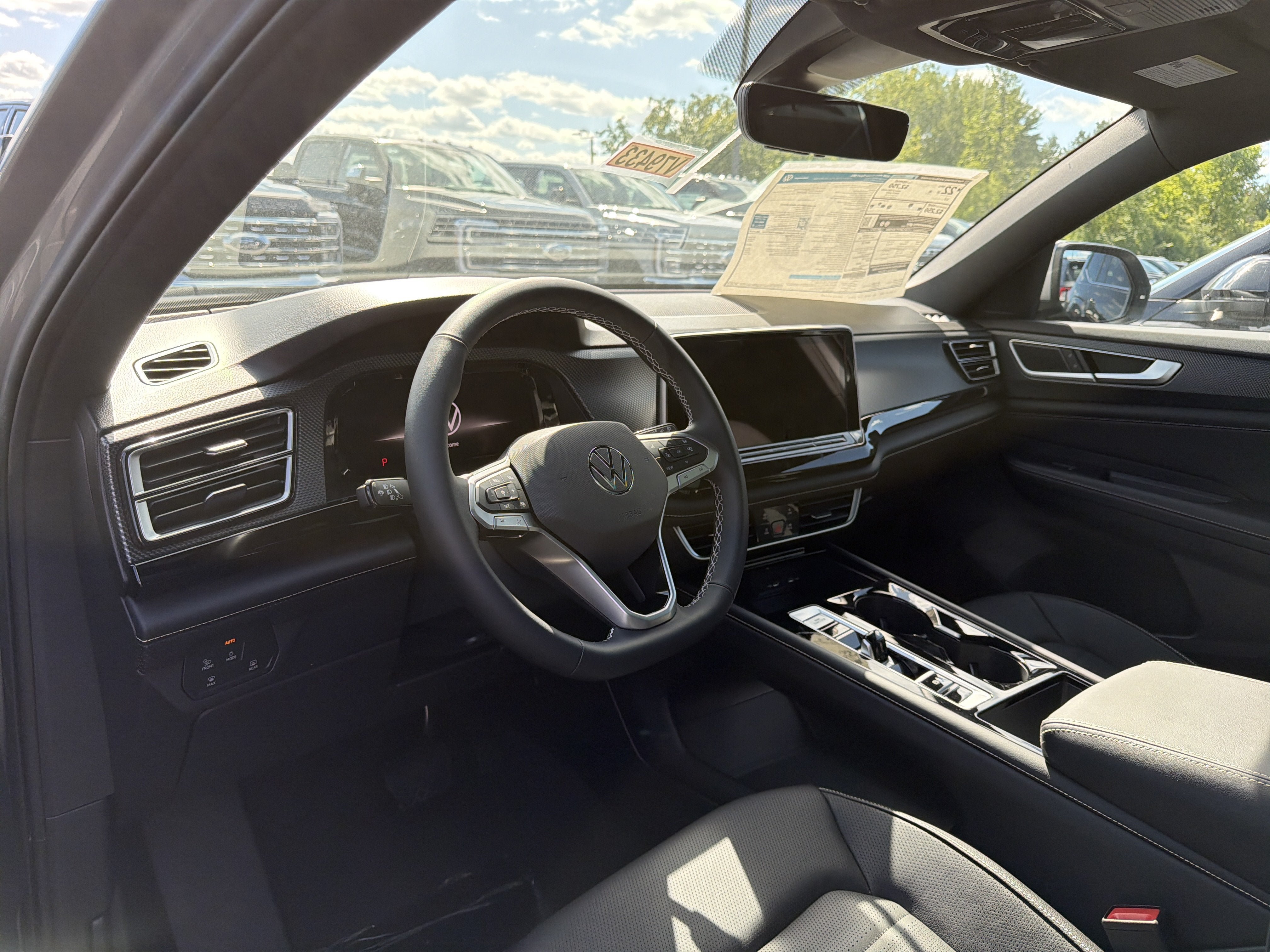 New 2026 Volkswagen Atlas Cross Sport SEL AWD/4WD image 8