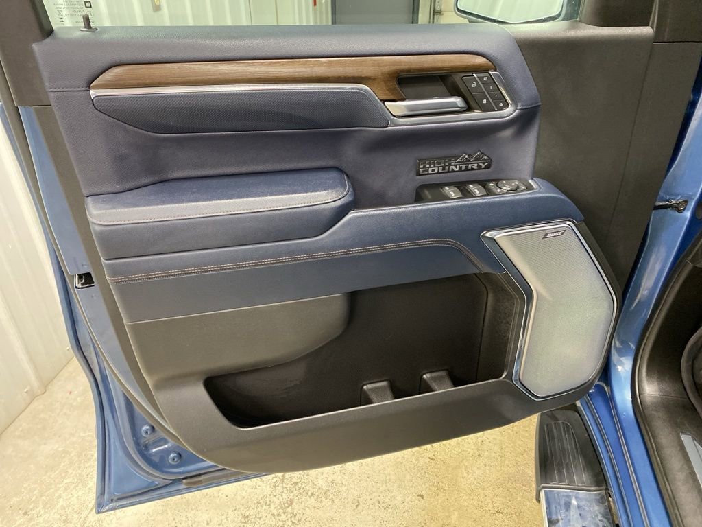 Used 2024 Chevrolet Silverado 1500 High Country w/ Technology Package image 40