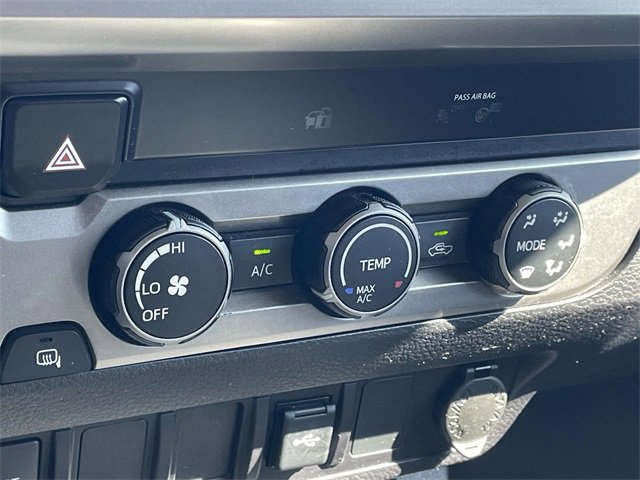 Used 2022 Toyota Tacoma SR5 w/ SR5 Appearance Package (SM) image 27