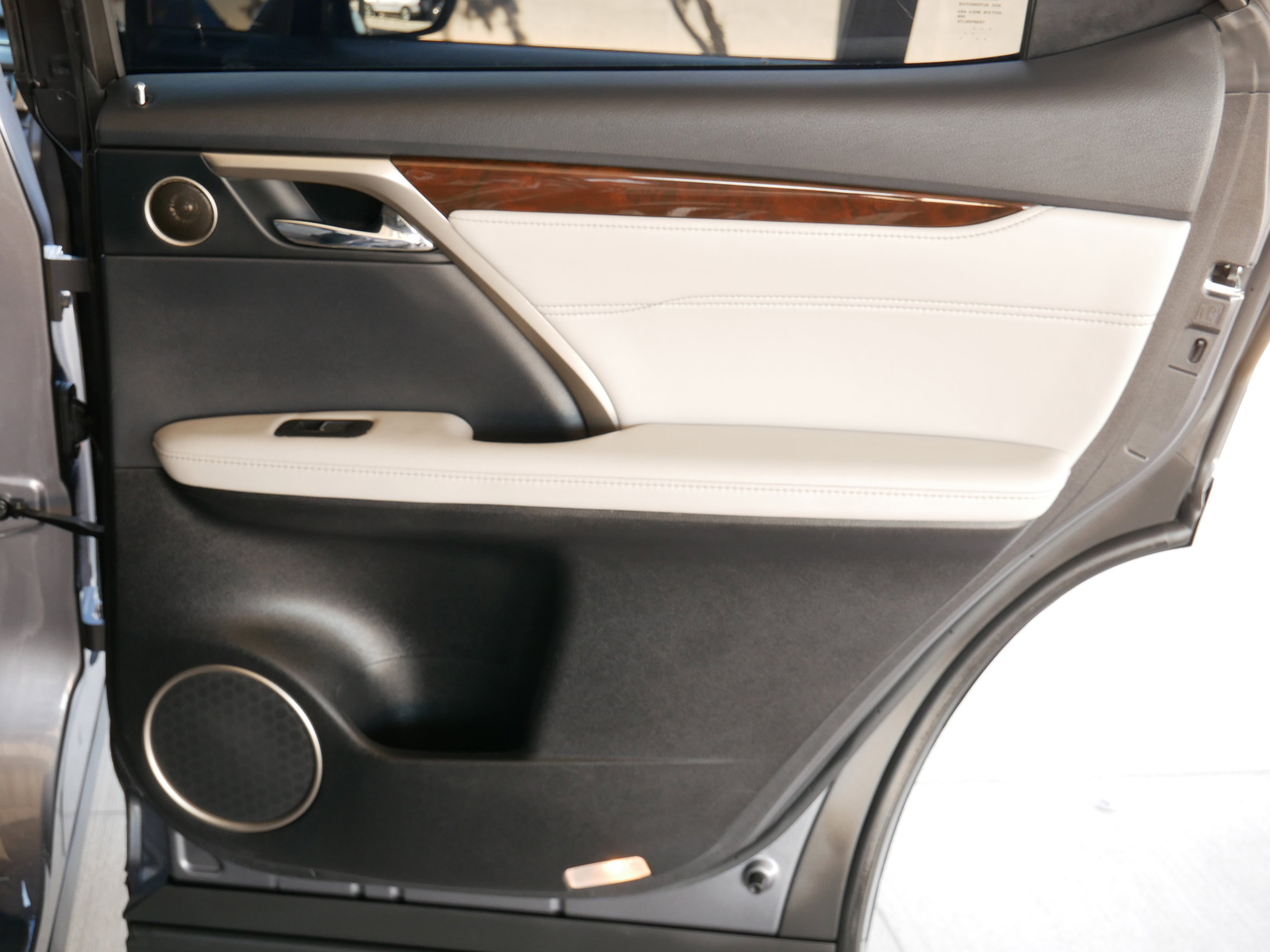 Used 2018 Lexus RX 350 FWD w/ Premium Package image 18