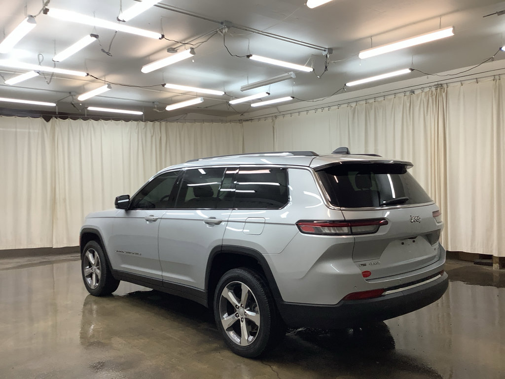 Used 2021 Jeep Grand Cherokee L Limited AWD/4WD image 9
