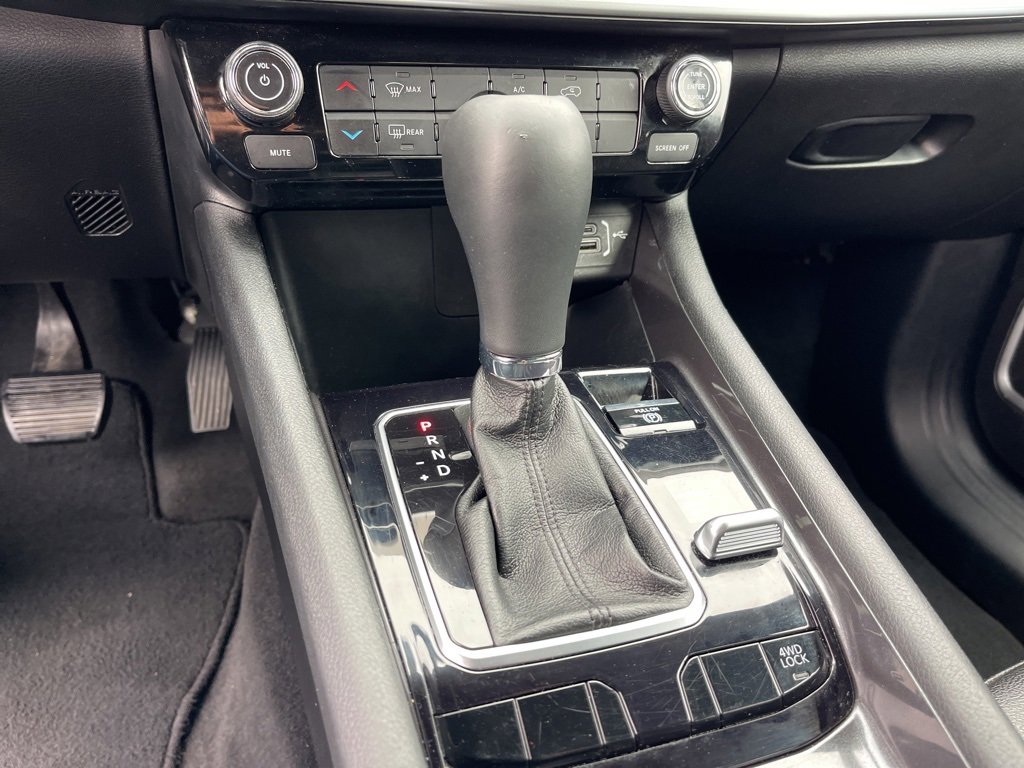 Used 2024 Jeep Compass Latitude image 14