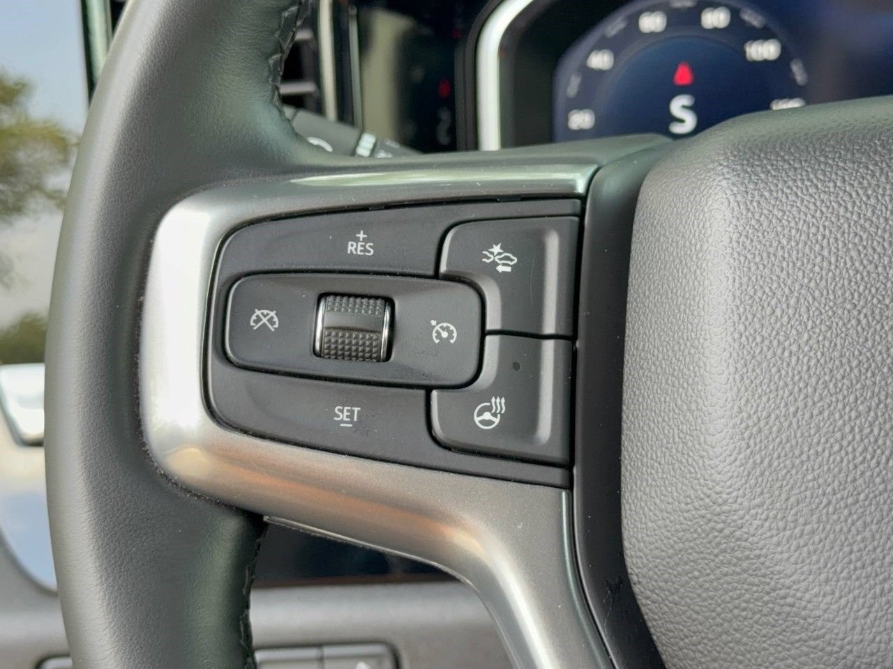 Used 2026 Chevrolet Silverado 3500 LT w/ Safety Package AWD/4WD image 18