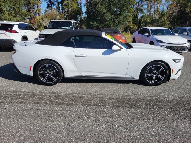 Used 2024 Ford Mustang Premium image 9