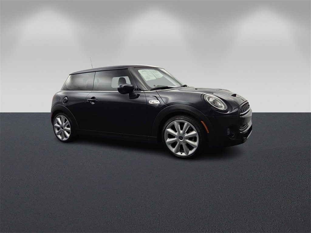 Used 2021 MINI Cooper S image 1