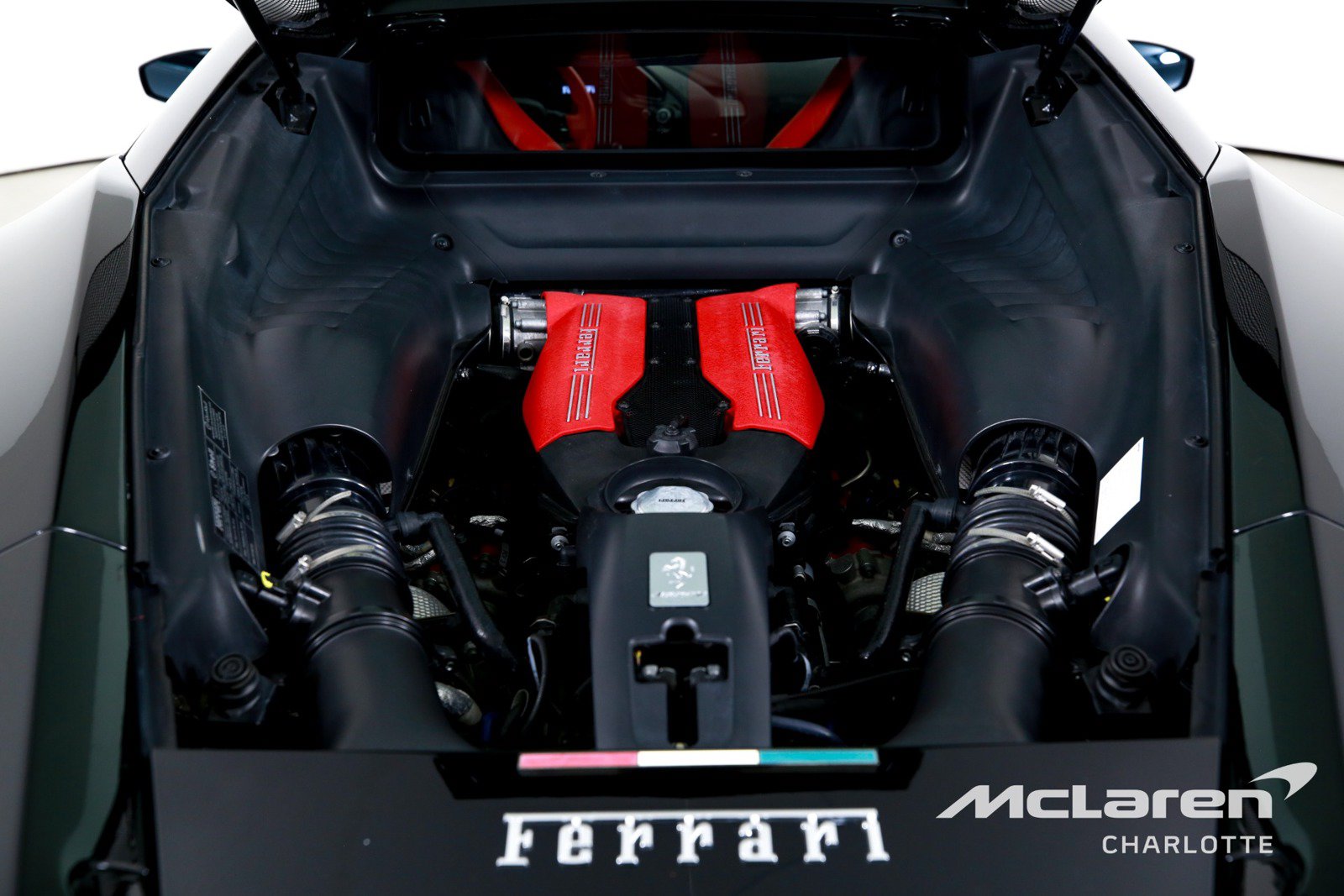 Used 2018 Ferrari 488 GTB RWD image 24