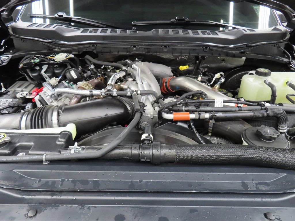 Used 2025 Ford F350 Platinum w/ FX4 Off-Road Package image 35