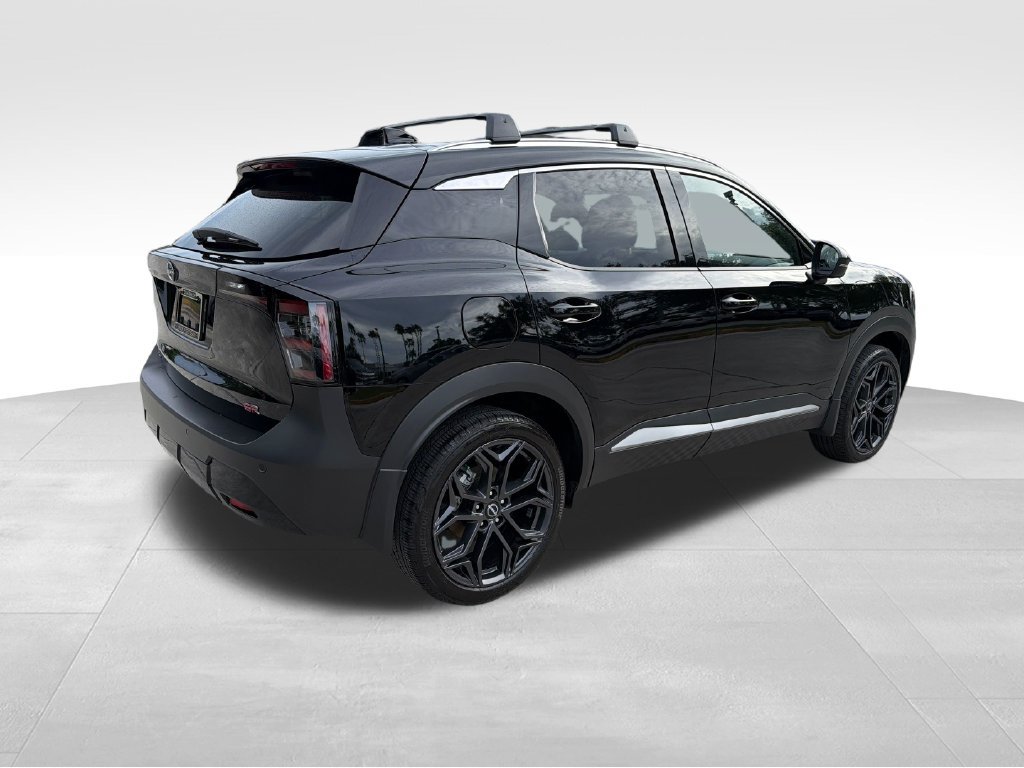 Used 2025 Nissan Kicks SR w/ SR Premium Package FWD image 8