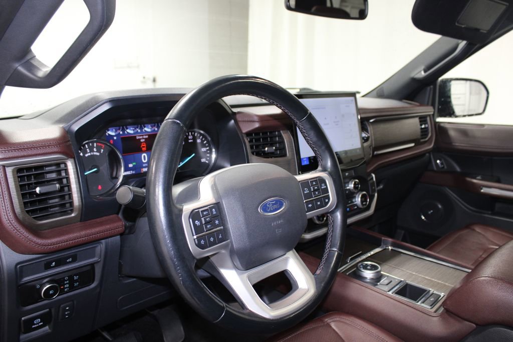 Used 2023 Ford Expedition Max Limited image 19