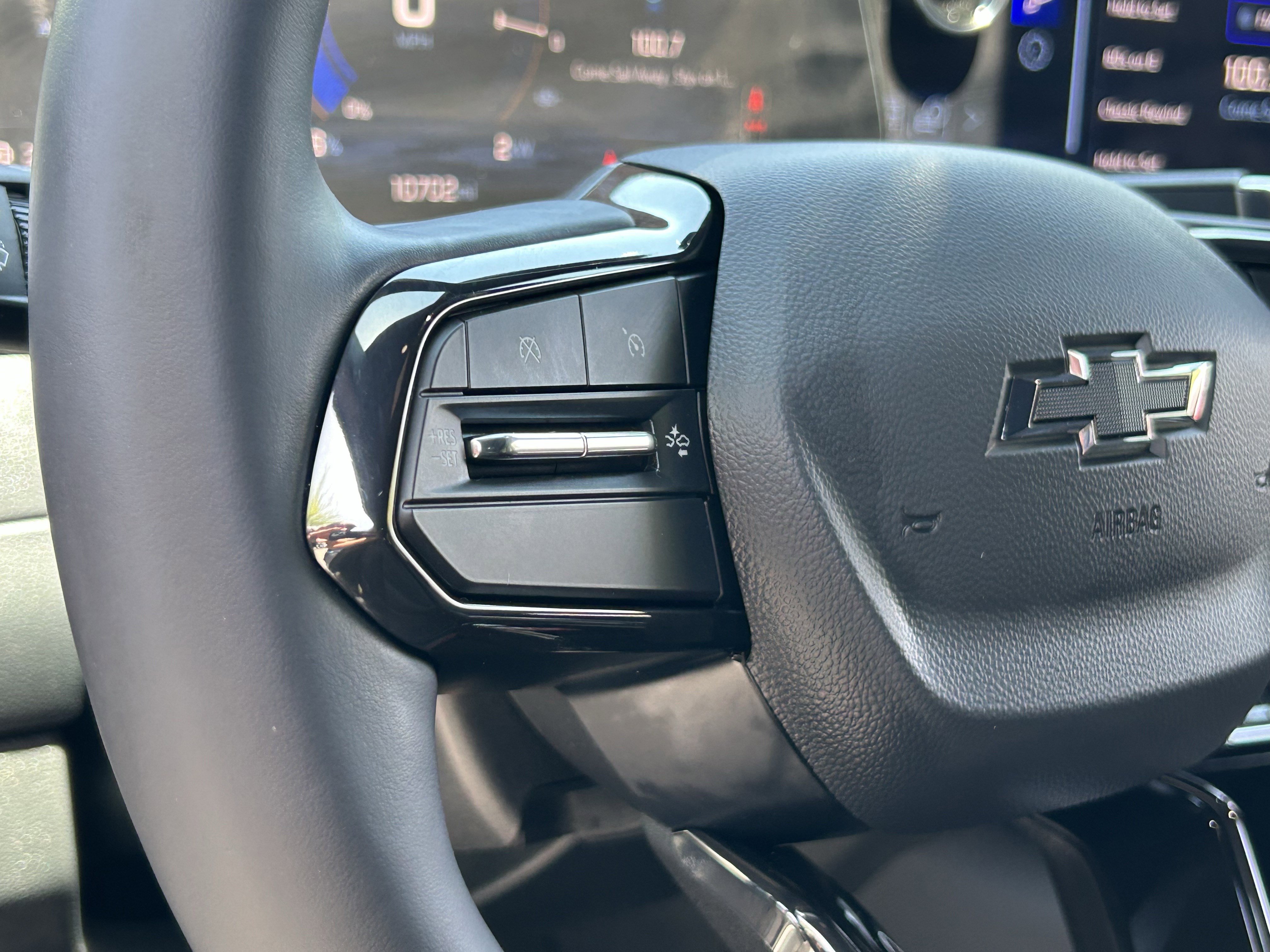 Used 2025 Chevrolet Equinox EV RS FWD image 26