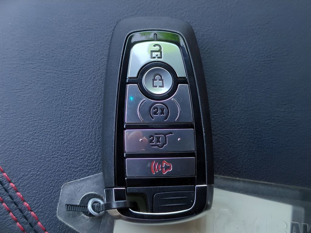 Used 2025 Ford Explorer ST-Line w/ Premium Package image 22