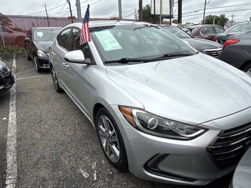 Used 2017 Hyundai Elantra Limited w/ Limited Tech Package 04