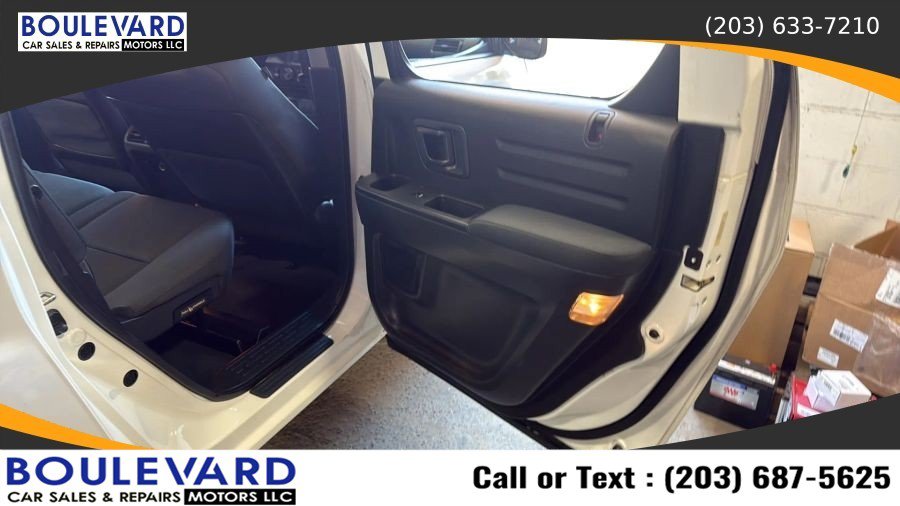 Used 2014 Honda Ridgeline Sport image 29