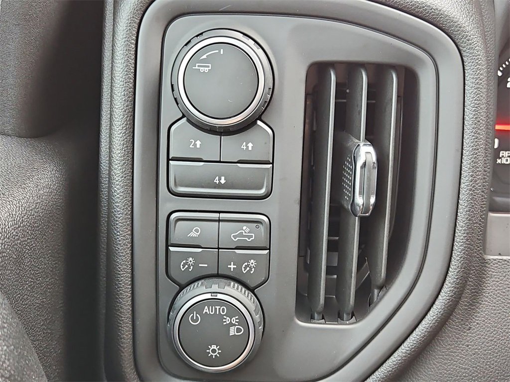 Certified 2026 Chevrolet Silverado 2500 Custom w/ Custom Value Package image 18