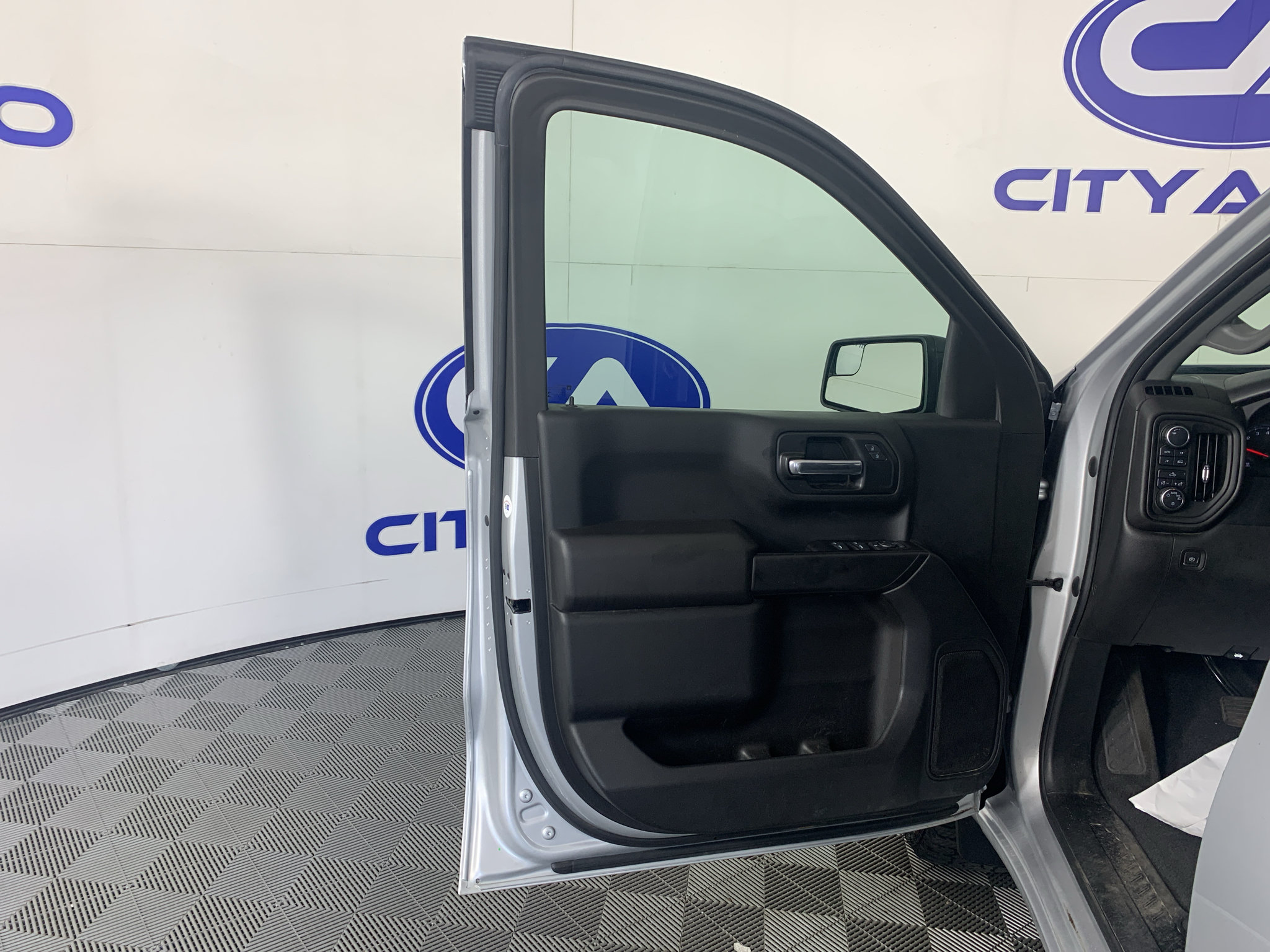 Used 2022 Chevrolet Silverado 1500 Custom AWD/4WD image 12