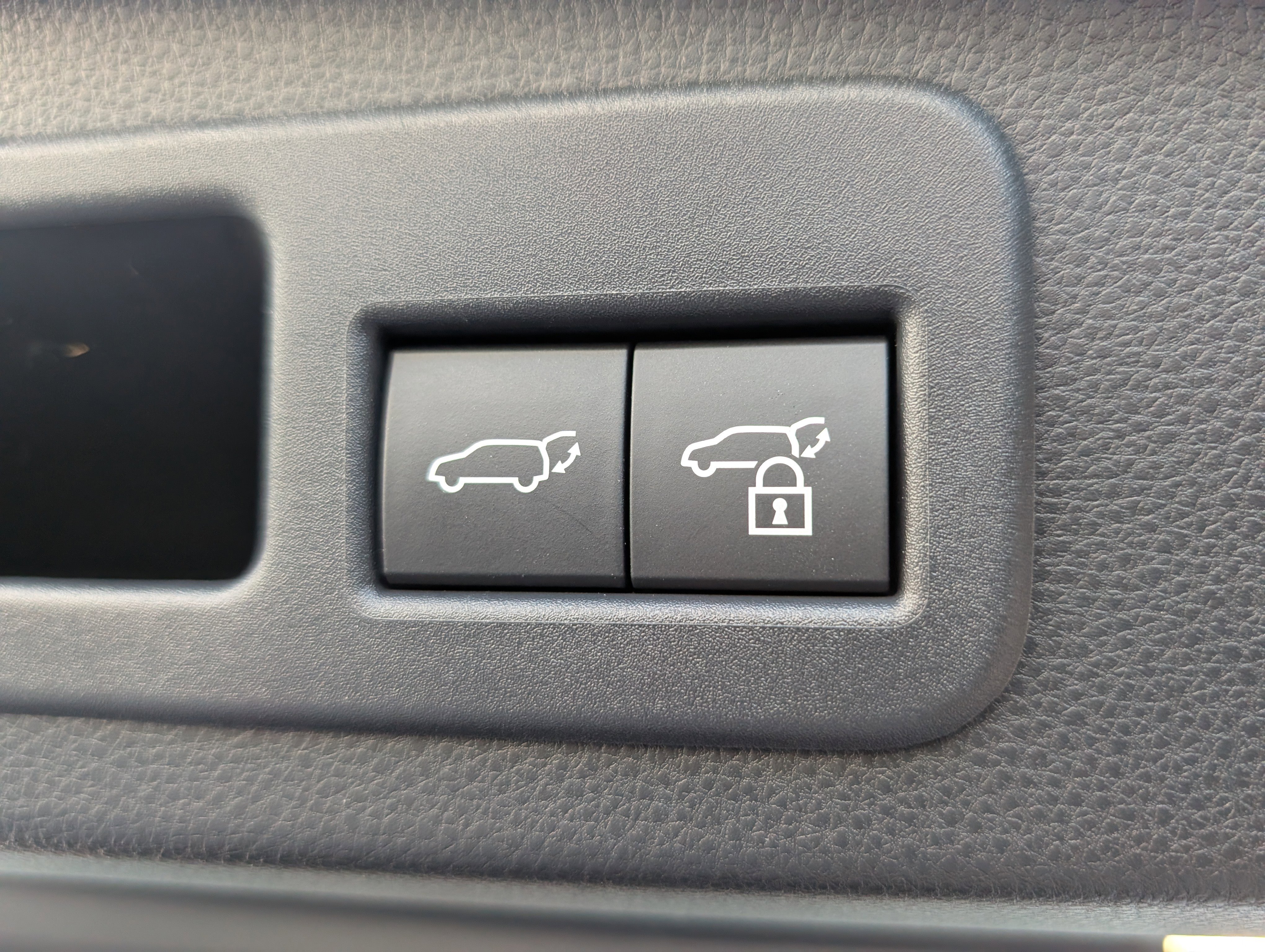 Used 2025 Toyota 4Runner Trailhunter image 14