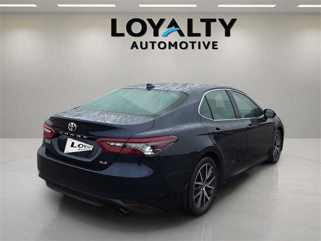 Used 2022 Toyota Camry XLE image 5
