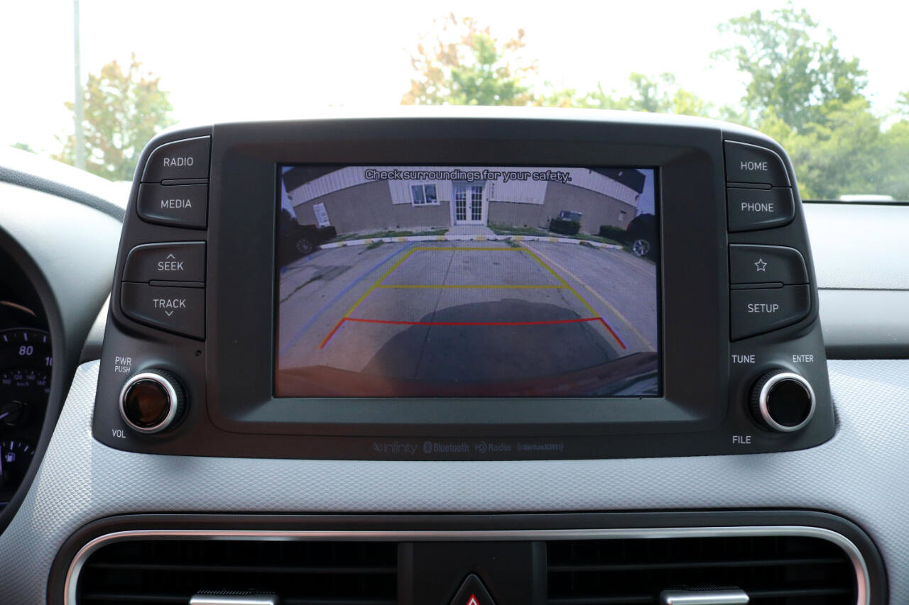 Used 2021 Hyundai Kona Limited w/ Winter Weather Package image 25